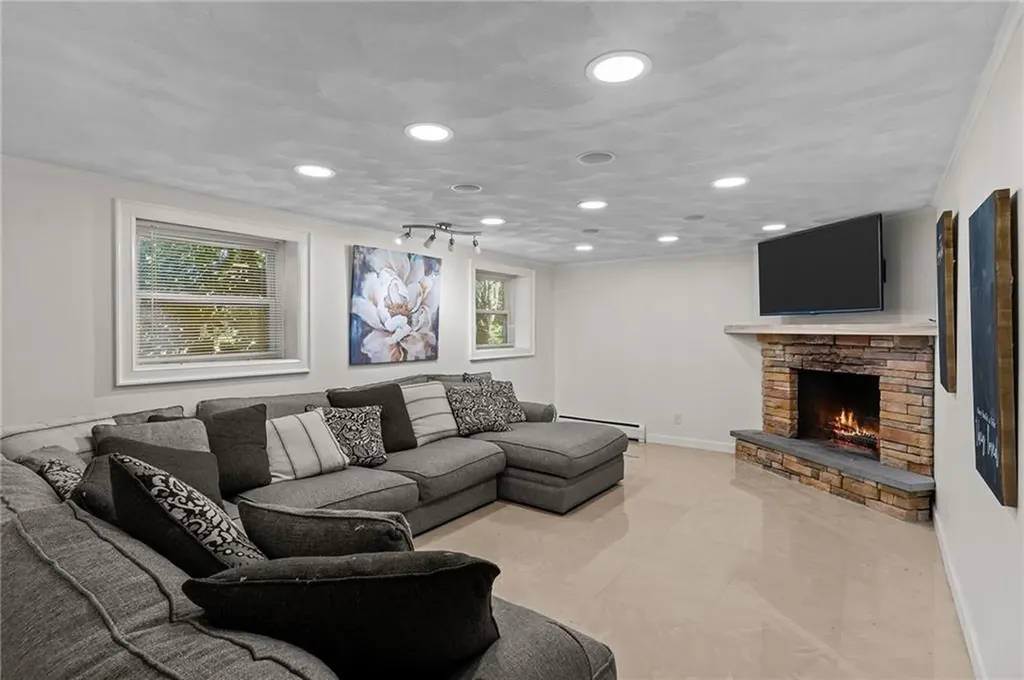 99 Tanglewood Drive West Warwick RI 02893