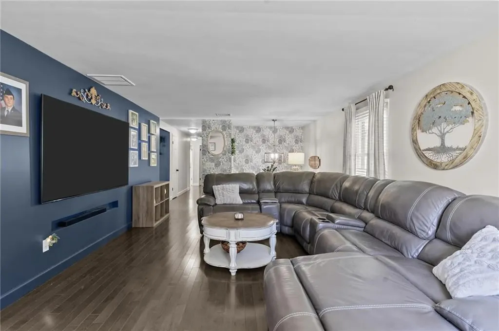 99 Tanglewood Drive West Warwick RI 02893