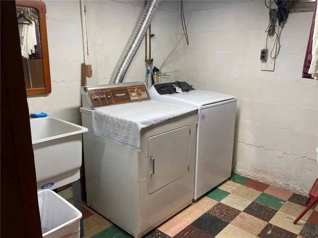 30 Charles Street Cranston RI 02920