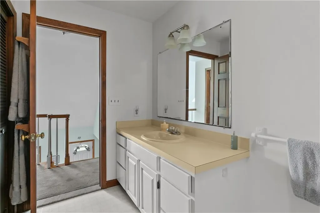 17 Basswood Drive Bristol RI 02809