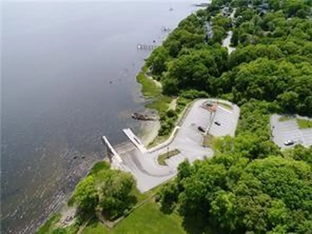 17 Basswood Drive Bristol RI 02809