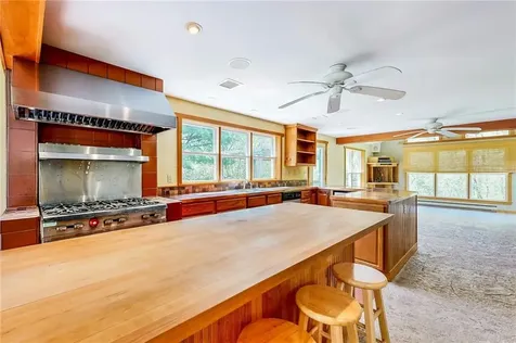 27 North Road Hopkinton RI 02833