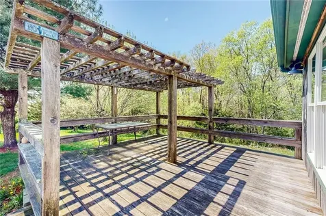 27 North Road Hopkinton RI 02833