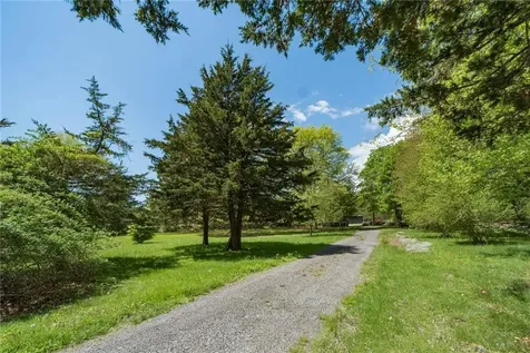 27 North Road Hopkinton RI 02833