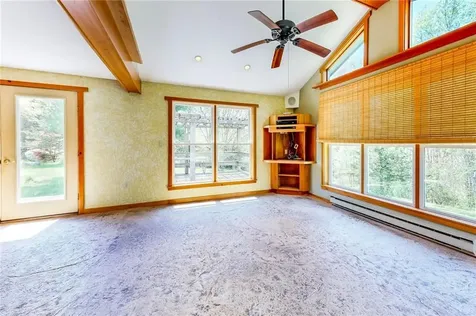 27 North Road Hopkinton RI 02833