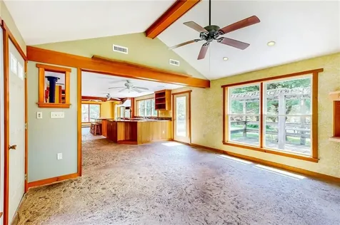 27 North Road Hopkinton RI 02833