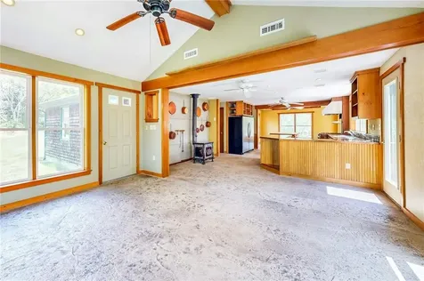 27 North Road Hopkinton RI 02833