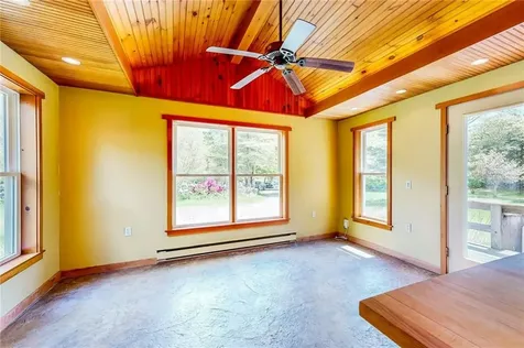 27 North Road Hopkinton RI 02833