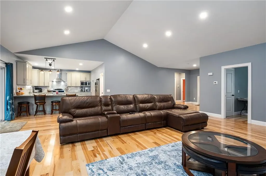 475 Ten Rod Road Exeter RI 02822