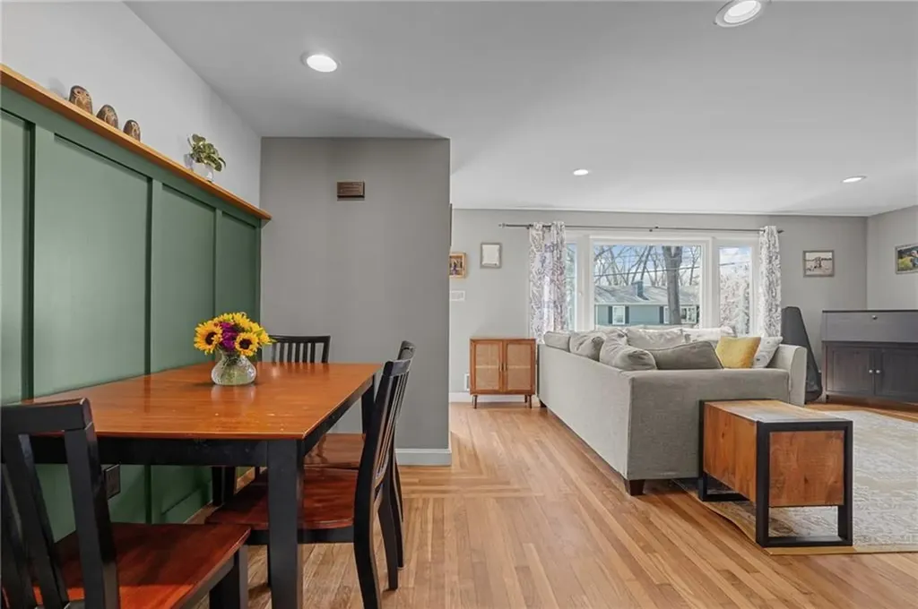 41 Darling Street Warwick RI 02886