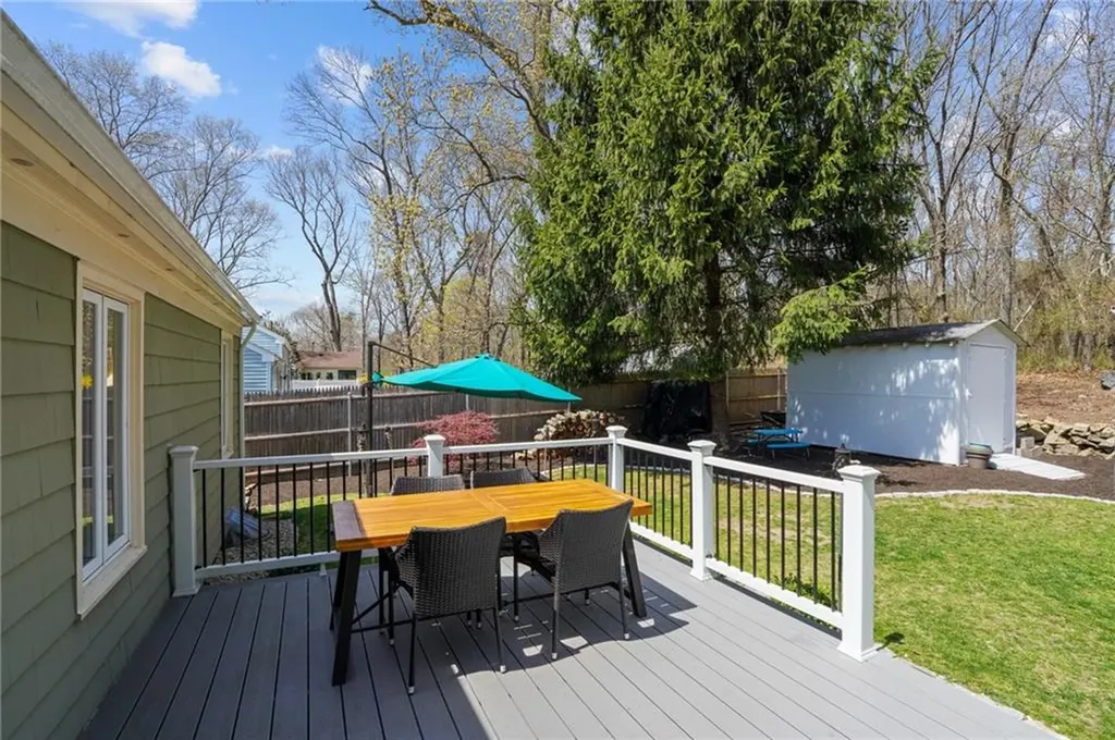 41 Darling Street Warwick RI 02886