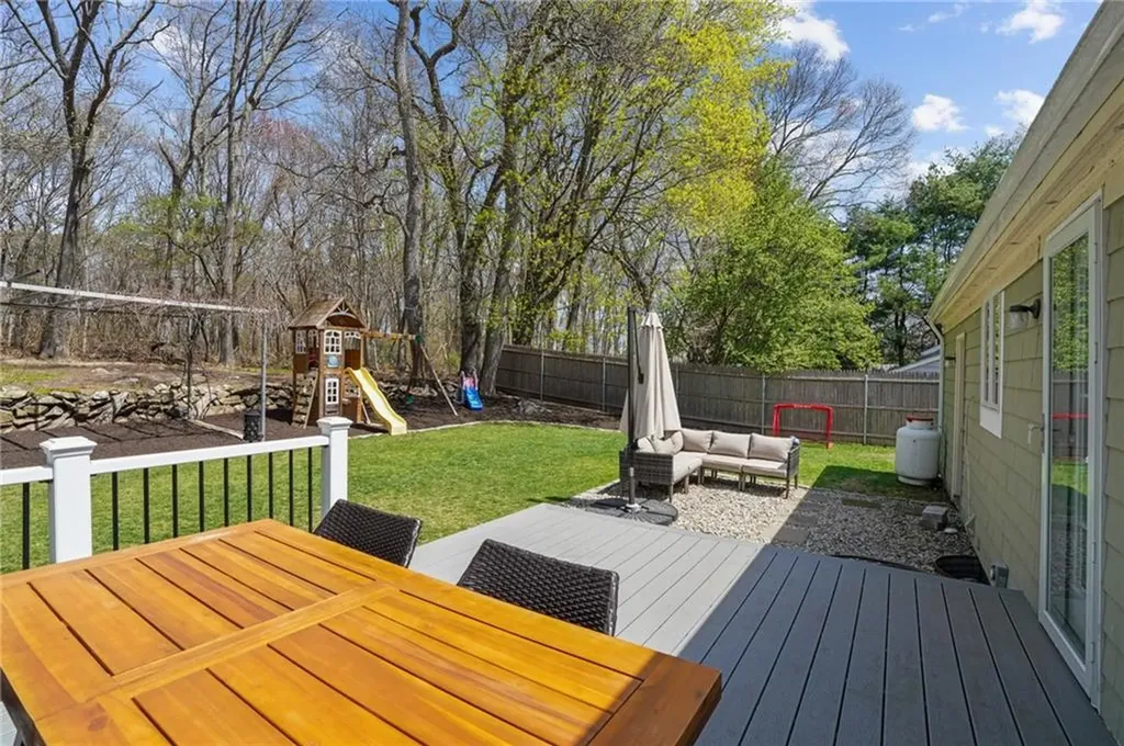 41 Darling Street Warwick RI 02886