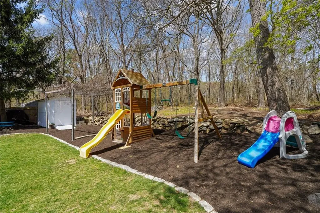 41 Darling Street Warwick RI 02886
