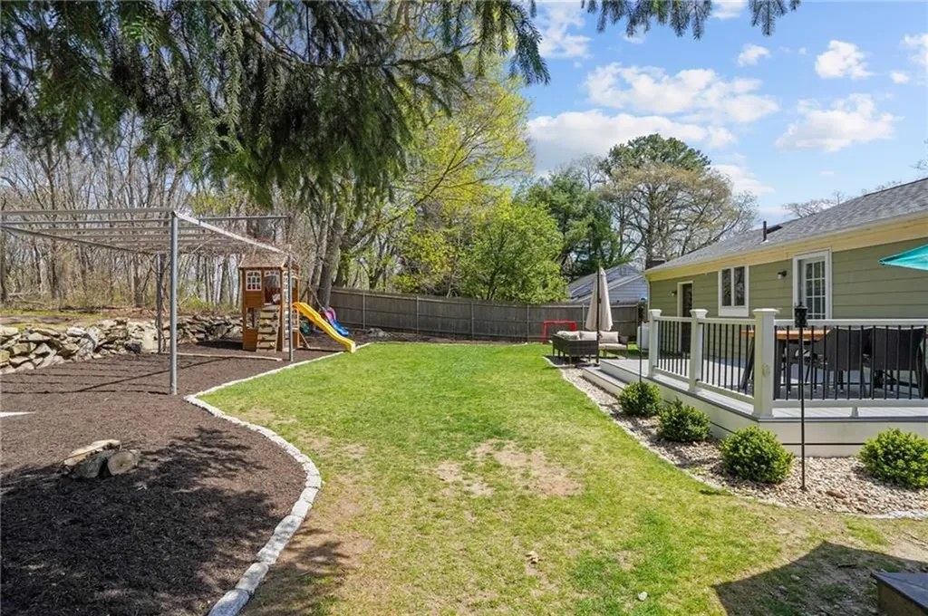 41 Darling Street Warwick RI 02886