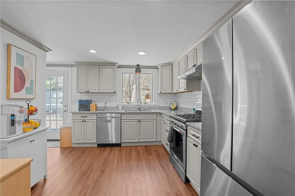 41 Darling Street Warwick RI 02886