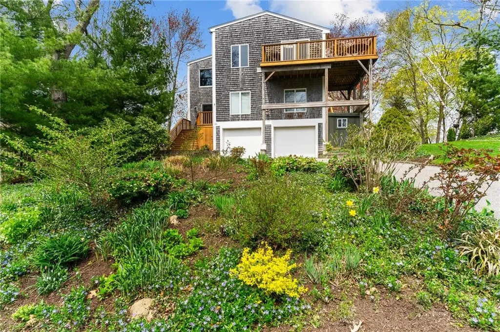 44 Harrison Street Bristol RI 02809