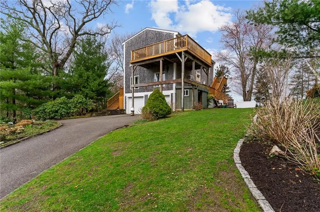 44 Harrison Street Bristol RI 02809