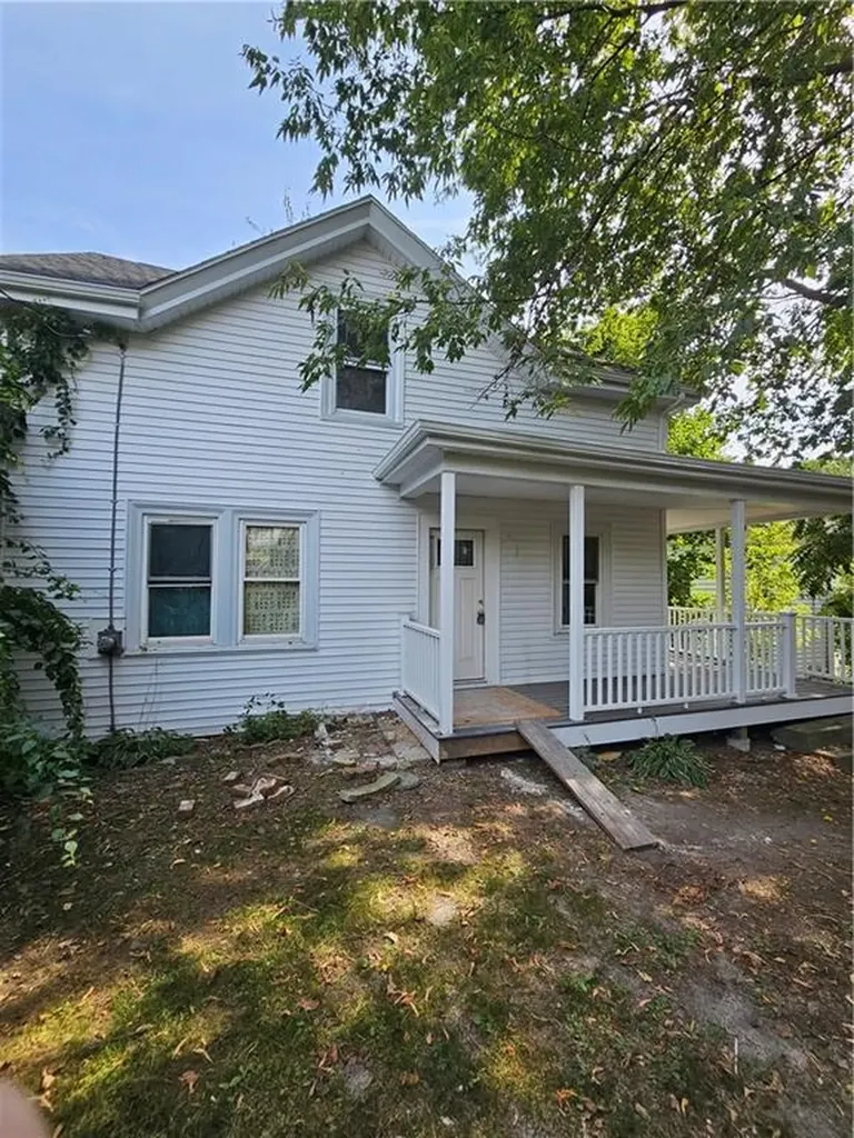 15 Lewis Street Woonsocket RI 02895