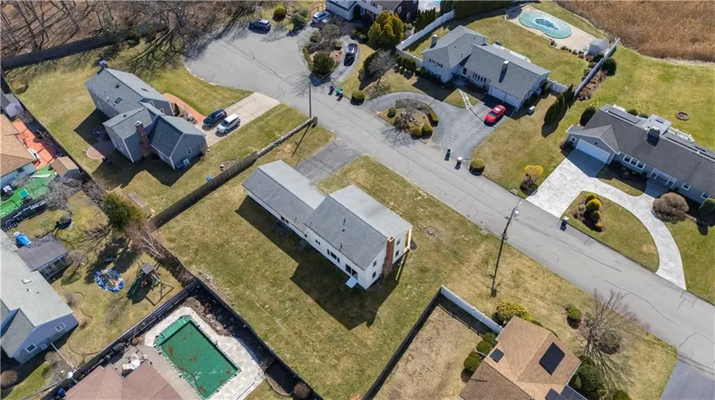 594 Algonquin Drive Warwick RI 02888