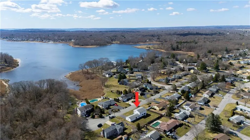 594 Algonquin Drive Warwick RI 02888