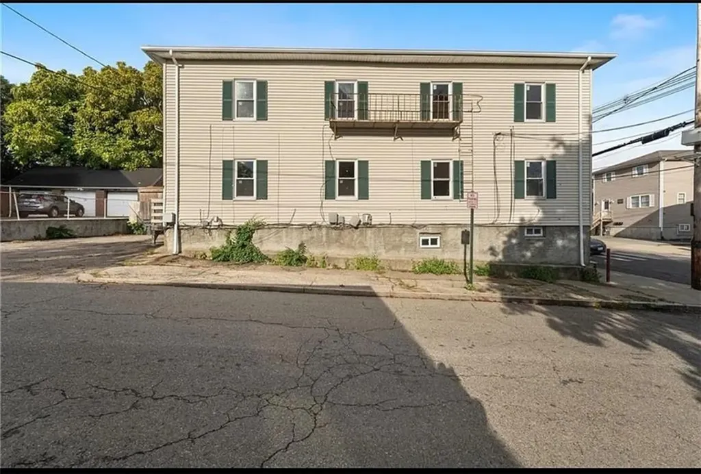 416 418 Admiral Street Providence RI 02908
