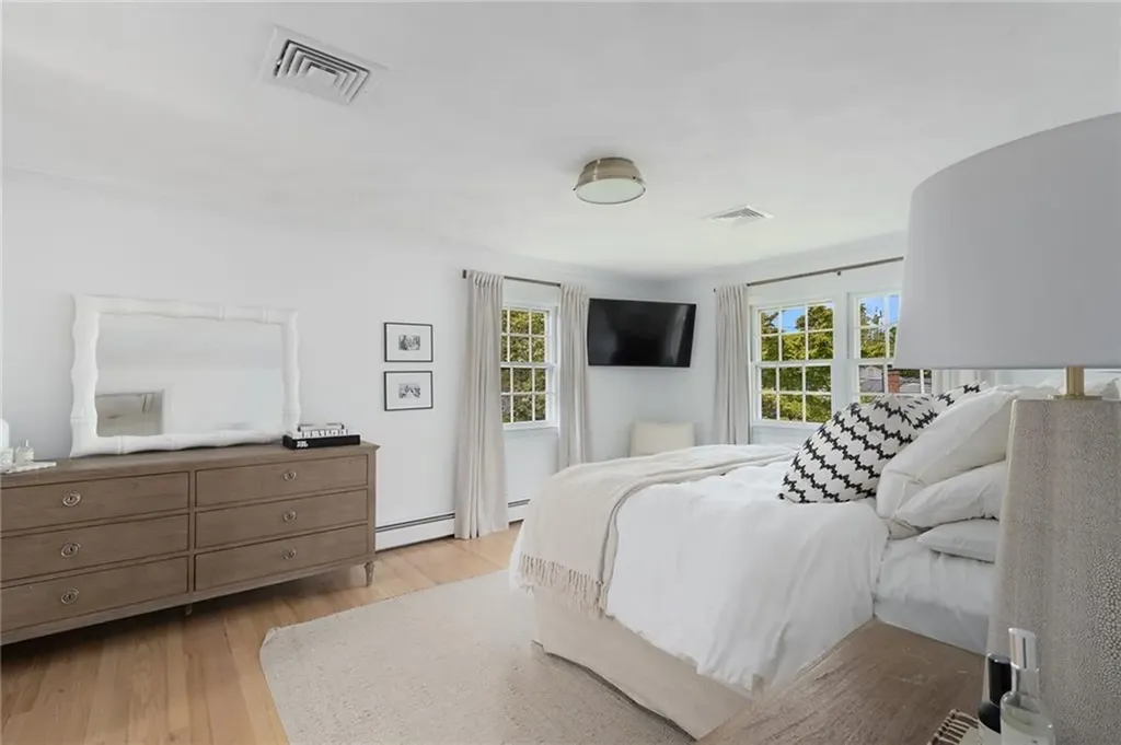 45 Meadowbrook Drive Barrington RI 02806