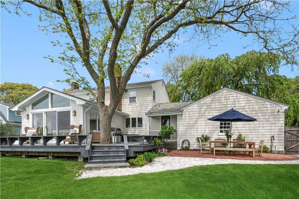 45 Meadowbrook Drive Barrington RI 02806