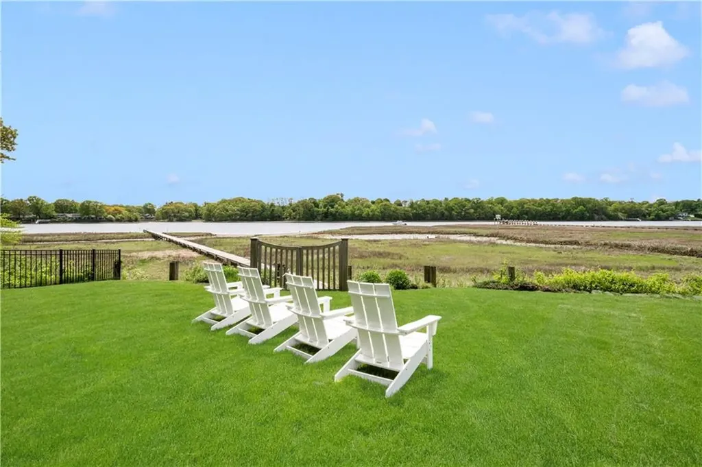45 Meadowbrook Drive Barrington RI 02806