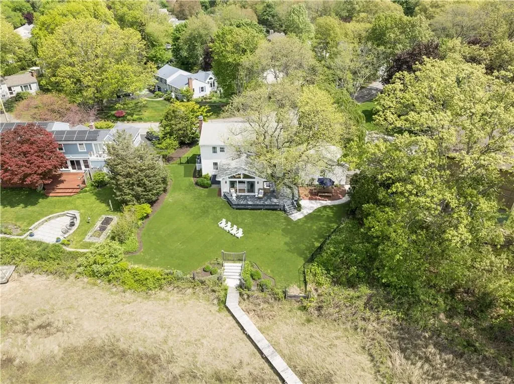 45 Meadowbrook Drive Barrington RI 02806