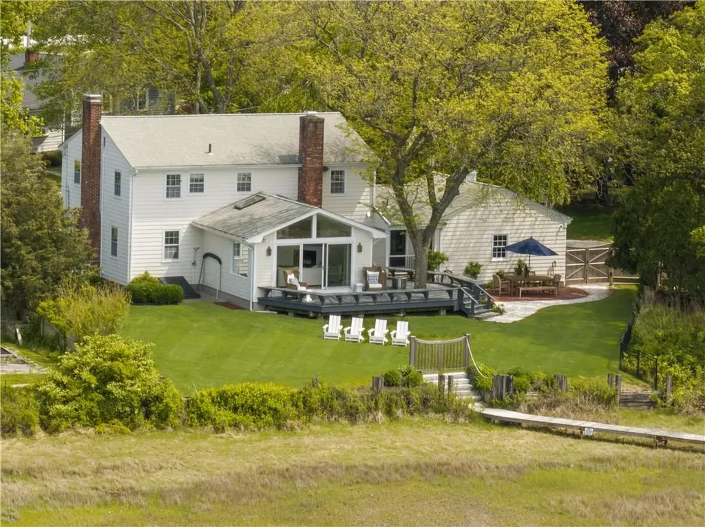 45 Meadowbrook Drive Barrington RI 02806