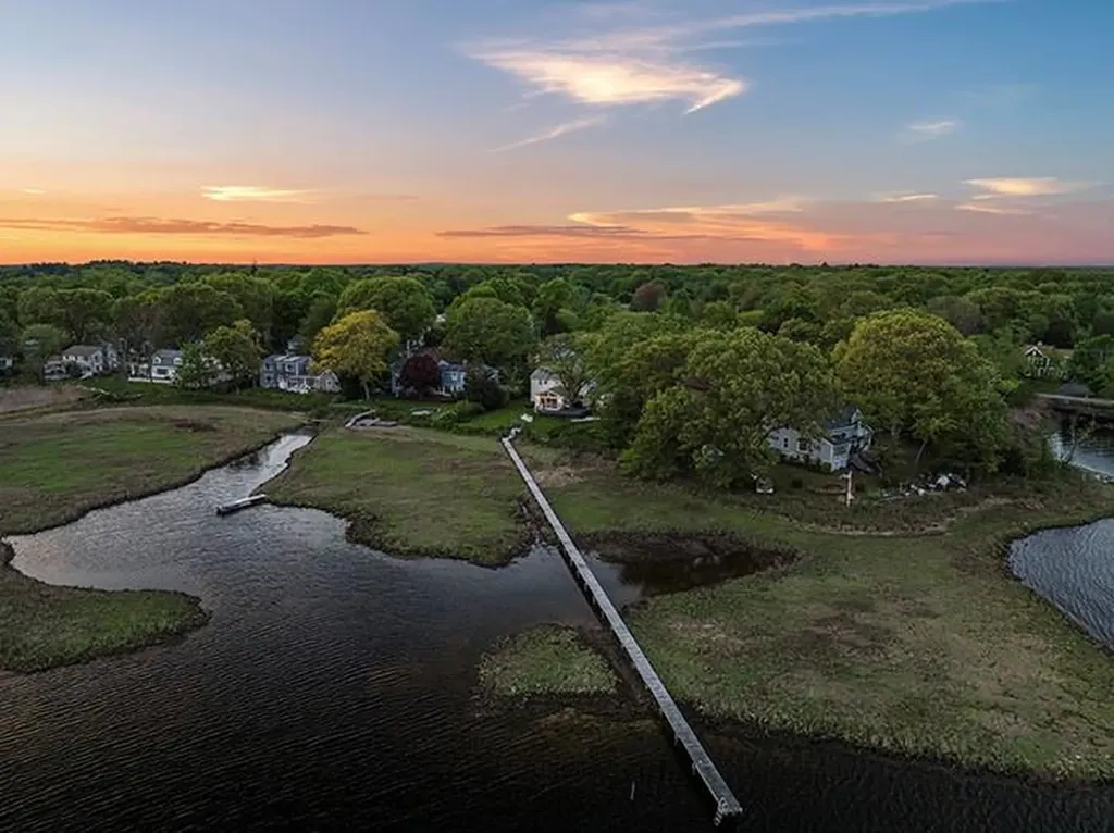 45 Meadowbrook Drive Barrington RI 02806