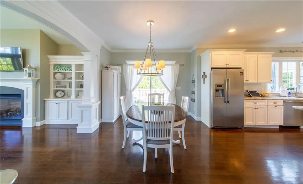 23 Cherry Blossom Lane Smithfield RI 02828