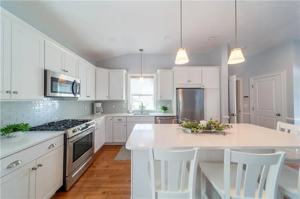 23 Cherry Blossom Lane Smithfield RI 02828