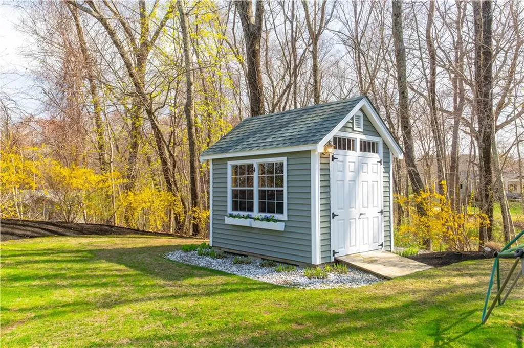 23 Cherry Blossom Lane Smithfield RI 02828