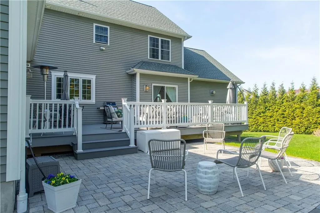 23 Cherry Blossom Lane Smithfield RI 02828