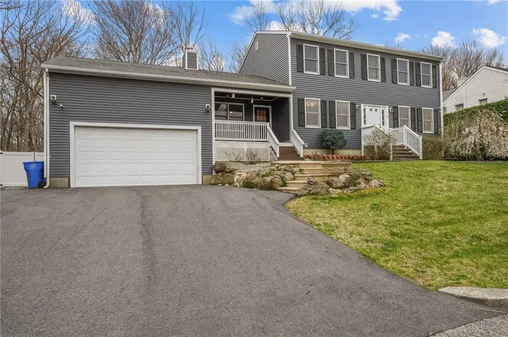 10 Basil Crossing Cranston RI 02921