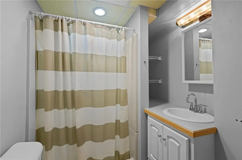 10 Basil Crossing Cranston RI 02921