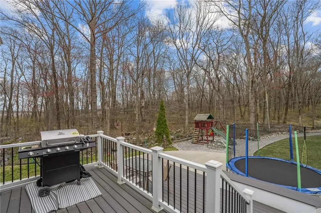 10 Basil Crossing Cranston RI 02921