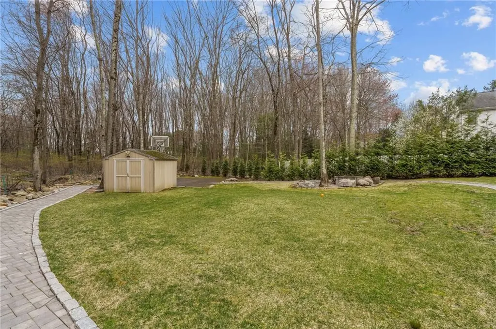 10 Basil Crossing Cranston RI 02921