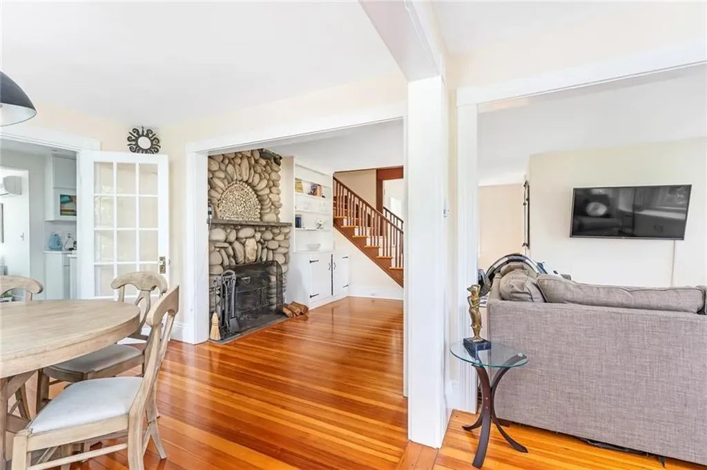 286 Kingstown Road Narragansett RI 02882