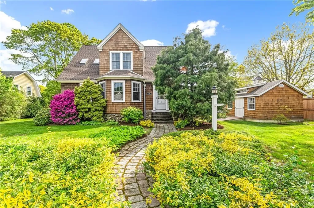286 Kingstown Road Narragansett RI 02882