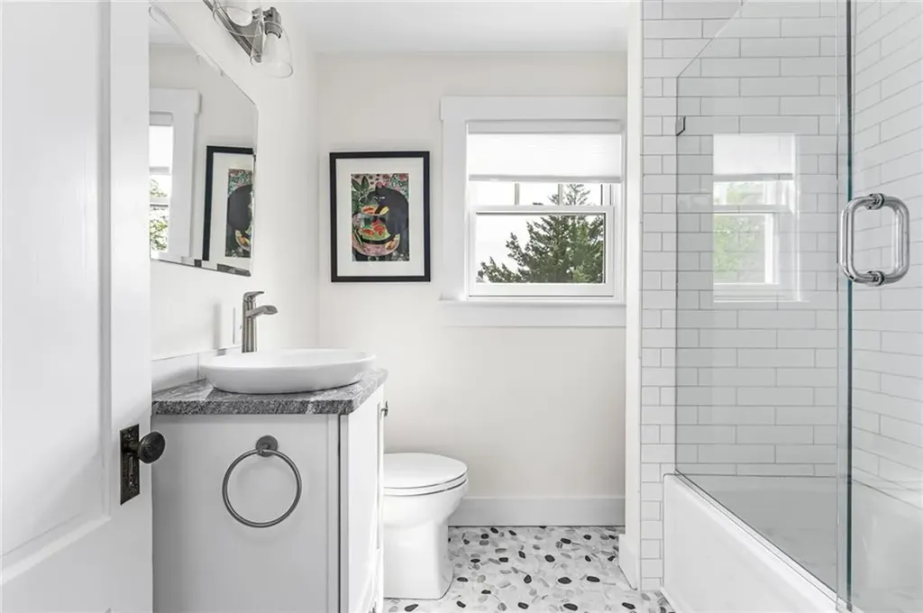 286 Kingstown Road Narragansett RI 02882