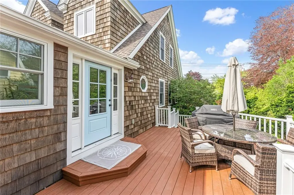 286 Kingstown Road Narragansett RI 02882