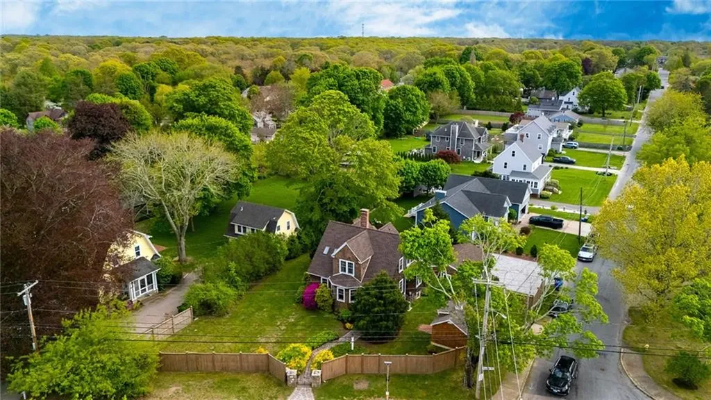 286 Kingstown Road Narragansett RI 02882