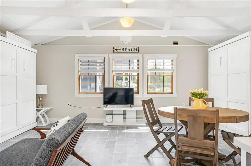286 Kingstown Road Narragansett RI 02882