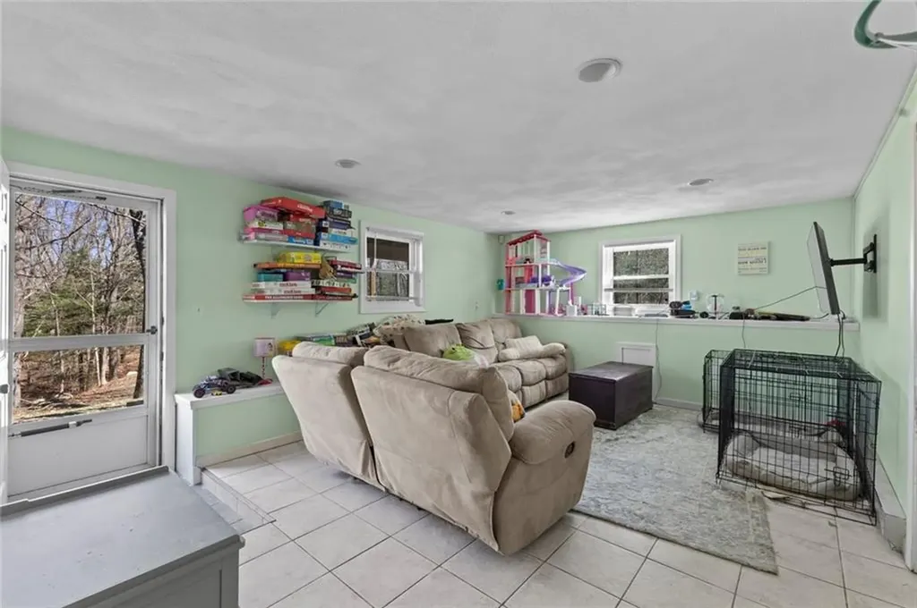 16 Monroe Drive Coventry RI 02816