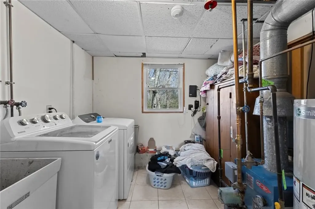 16 Monroe Drive Coventry RI 02816
