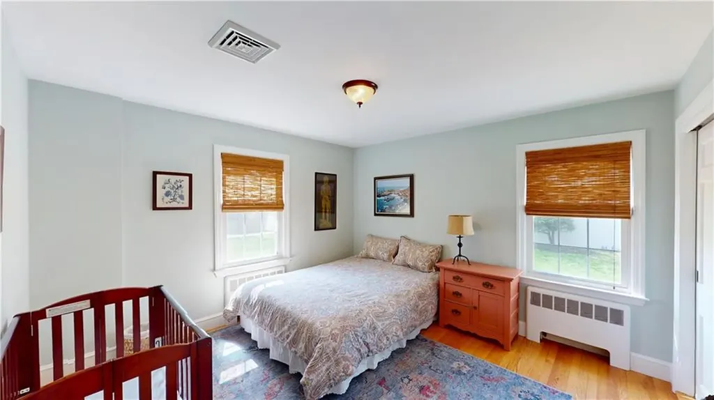 27 Narragansett Avenue Pawtucket RI 02861