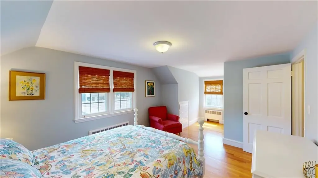 27 Narragansett Avenue Pawtucket RI 02861