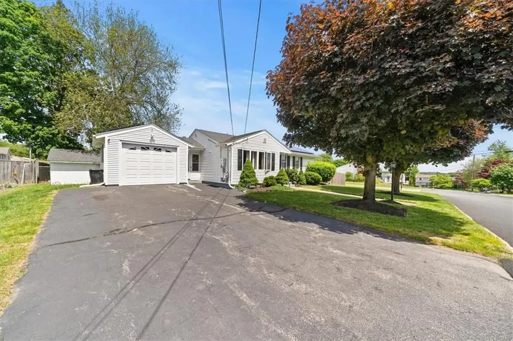 26 City View Parkway Johnston RI 02919